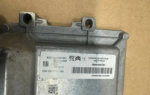 Skoda Superb B8 (3V) Engine ECU kit and lock set 9846386780