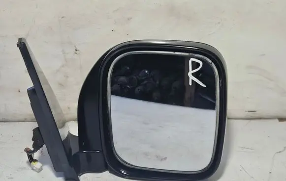 Front door electric wing mirror