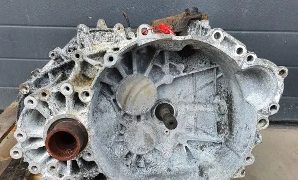 Volvo XC70 Manual 5 speed gearbox 31256087
