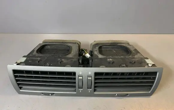BMW 7 E65 E66 Dash center air vent grill 64228223599 6911203 6911204