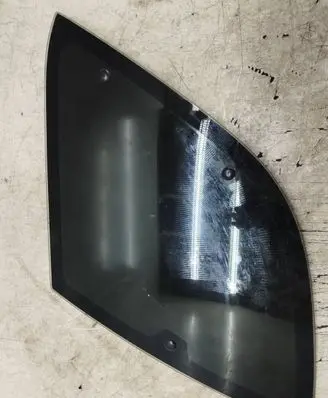 Mercedes-Benz ML W163 Rear side window A1636700250 43R008010