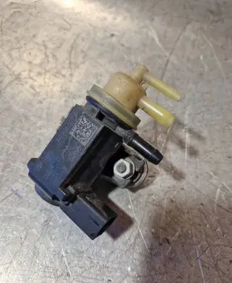 Volkswagen Polo V 6R Turbo solenoid valve 1K0906627B 04590 11464A