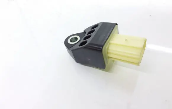 Toyota Auris E180 Airbag deployment crash/impact sensor 8983102140