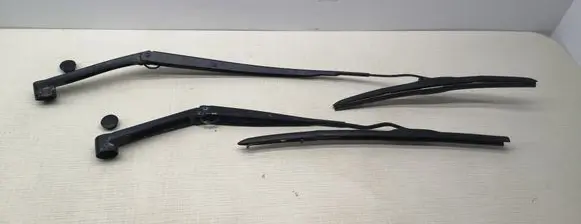 KIA Stonic Front wiper blade arm