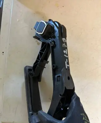 Mercedes-Benz SLK R171 Accelerator throttle pedal A1703000404