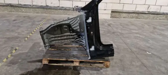 Tesla Model Y Front quarter panel