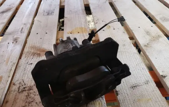 Citroen C5 Front brake caliper