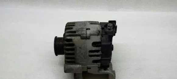 BMW 1 E81 E87 Generator/alternator 7799180
