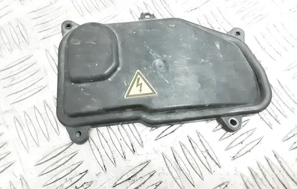 Audi Q3 8U Headlight/headlamp dust cover 1001002008R
