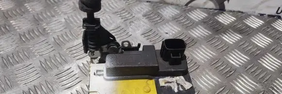 Volvo V70 Front door lock 9485304