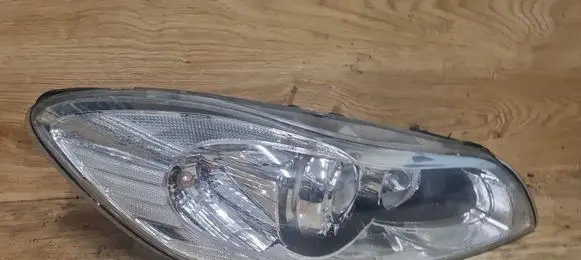 Volvo C30 Headlight/headlamp 31299821 0301255602