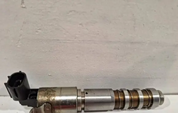 Opel Vectra C Valve oil control 12588943