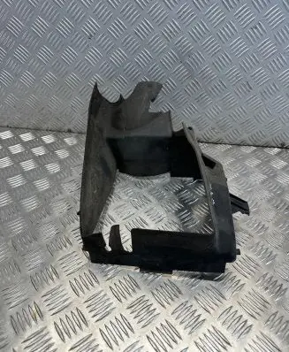 Volkswagen Phaeton Intercooler air channel guide 3D0121467A