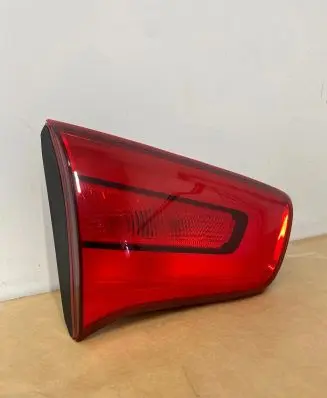 KIA Sportage Tailgate rear/tail lights 924053W