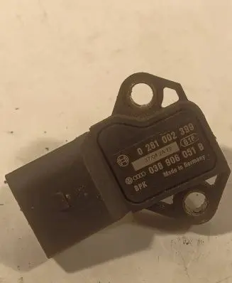 Volkswagen Golf V Air pressure sensor 038906051B 0281002399 37042AT9