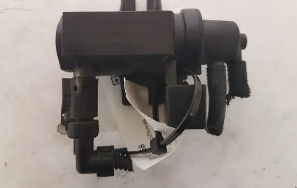 BMW 5 E60 E61 Turbo solenoid valve 70206301 780539101