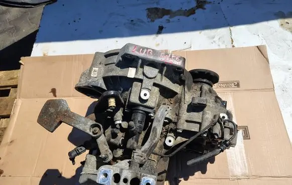 Volkswagen Golf VI Manual 5 speed gearbox 