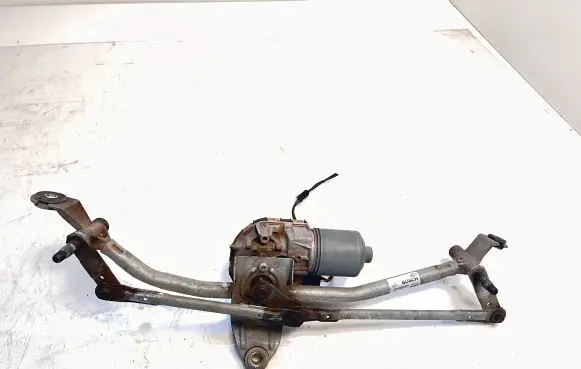 BMW X3 F25 Front wiper linkage and motor 7213275
