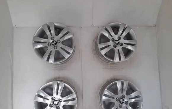 Peugeot 5008 R17 alloy rim 9685737280