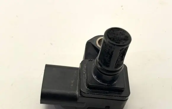 Opel Zafira C Air pressure sensor 55593802