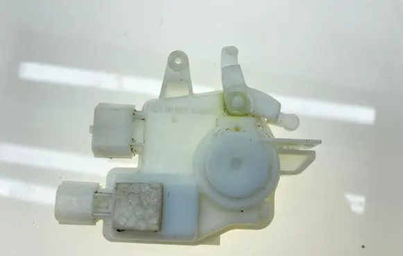 Subaru Legacy Central locking motor 61100AG00A 61100AG 61100AG000