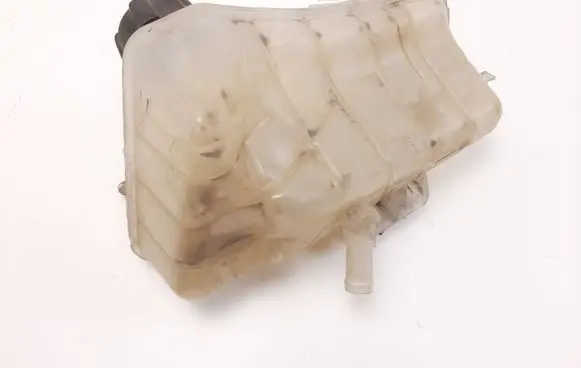 Mercedes-Benz Citan W415 Coolant expansion tank/reservoir 8200455786