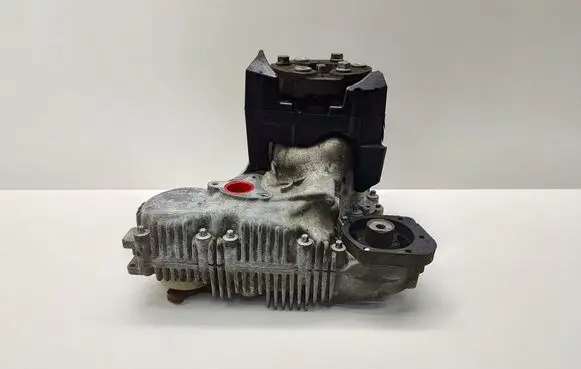 BMW 5 E60 E61 Gearbox transfer box case 7552701 755270103 13774410