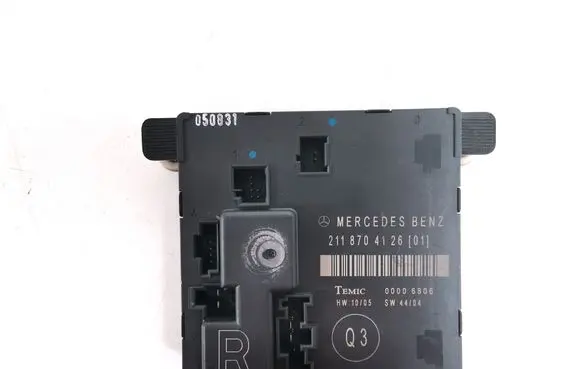 Mercedes-Benz E W211 Door control unit/module A2118704126
