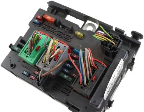 Peugeot 307 Fuse module 9650664080 34237503