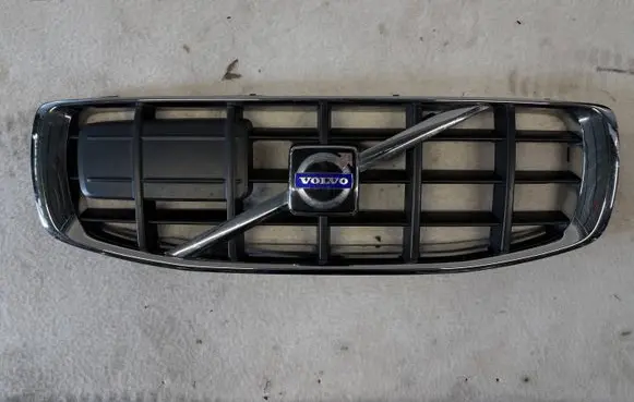 Volvo XC70 Front grill 30763539