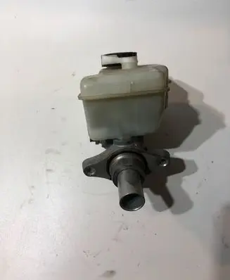 Mercedes-Benz ML W164 Master brake cylinder 26415600114 16372 628215611