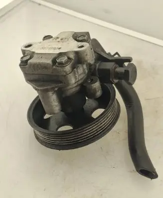 Hyundai Tucson JM Power steering pump 571002E200 5521F010