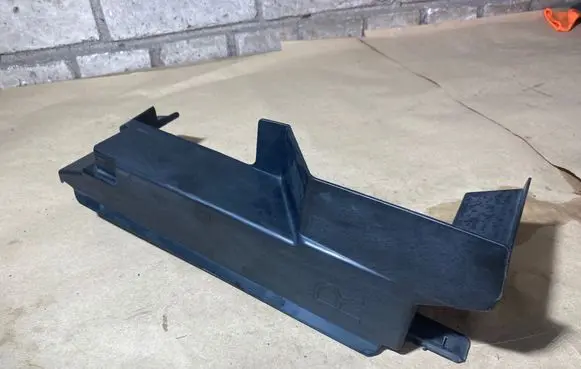Ford Focus Radiator mount bracket F1EB8310E