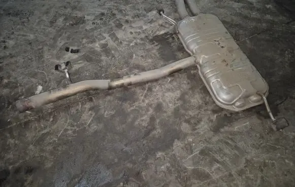 Seat Alhambra (Mk2) Muffler/silencer 7N0253611G