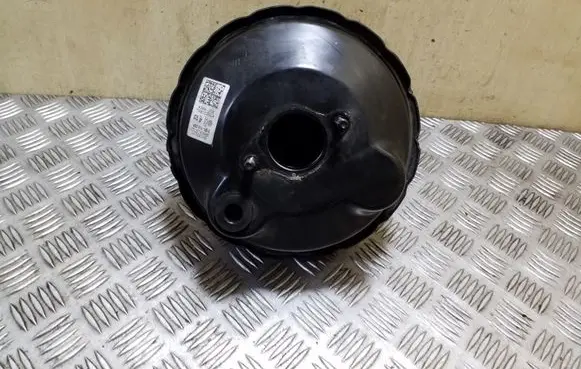Volkswagen Polo V 6R Brake booster 6R2614105E