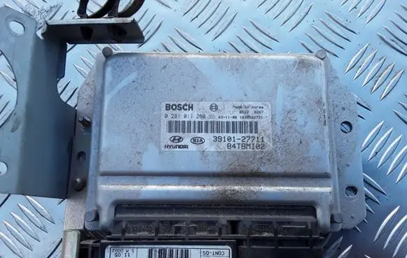 Hyundai Getz Engine control unit/module 0281011260