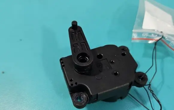 Renault Fluence A/C air flow flap actuator/motor A25601B3801001 IMPRK1581247