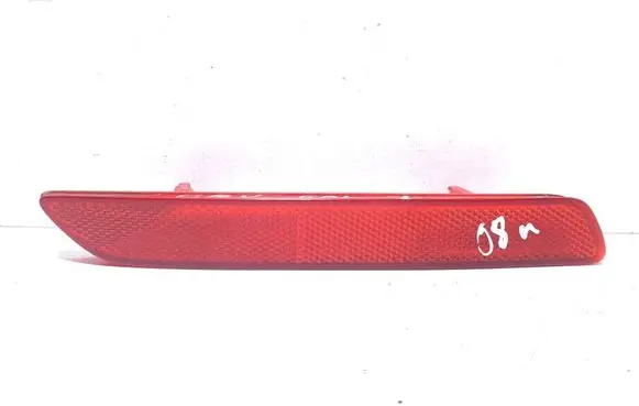 Honda CR-V Rear tail light reflector P9069
