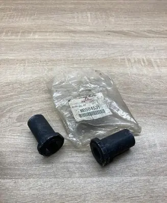 Mitsubishi L200 Rear leaf spring MB584531 LEAFSPRINGBUSHING 2PCS