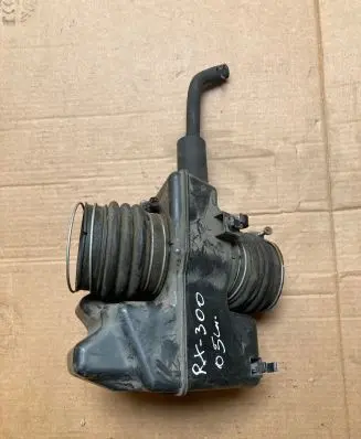 Lexus RX 300 Intake resonator 1789320080