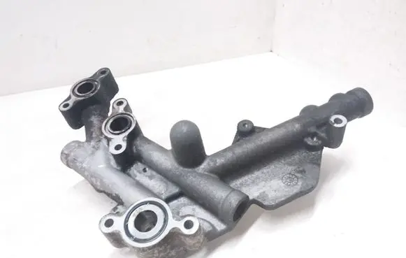 Toyota Avensis T250 Engine coolant pipe/hose