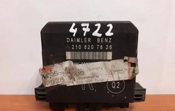 Mercedes-Benz E W210 Door control unit/module 2108207626 4722