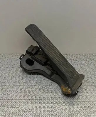 Audi A3 S3 8P Accelerator throttle pedal 1K1721503P