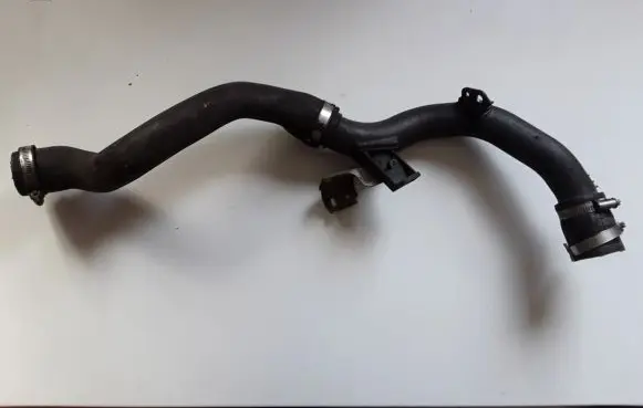 Ford Focus Intercooler hose/pipe F1F16F075A
