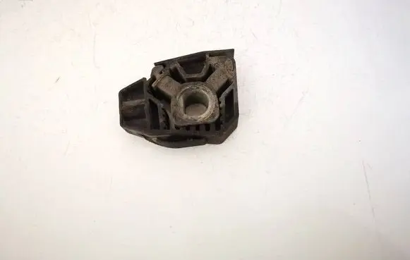 Volkswagen Golf IV Radiator mount bracket 1J0806155