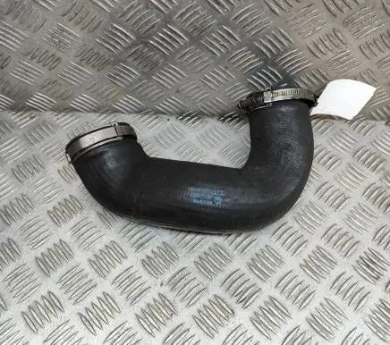 Audi Q7 4L Intercooler hose/pipe 7L6145972E