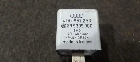 Volkswagen PASSAT B5.5 Other relay 4D0951253 899309000