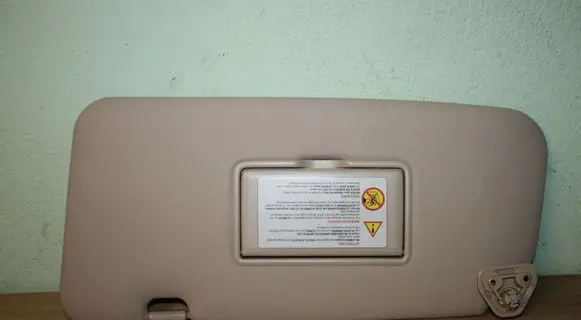 Nissan X-Trail T30 Sun visor