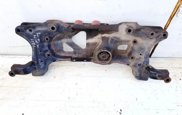 Volkswagen Jetta VI Front subframe