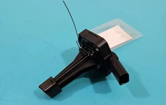 Audi A4 S4 B8 8K Oil level sensor 03C907660H IMPRK1375723